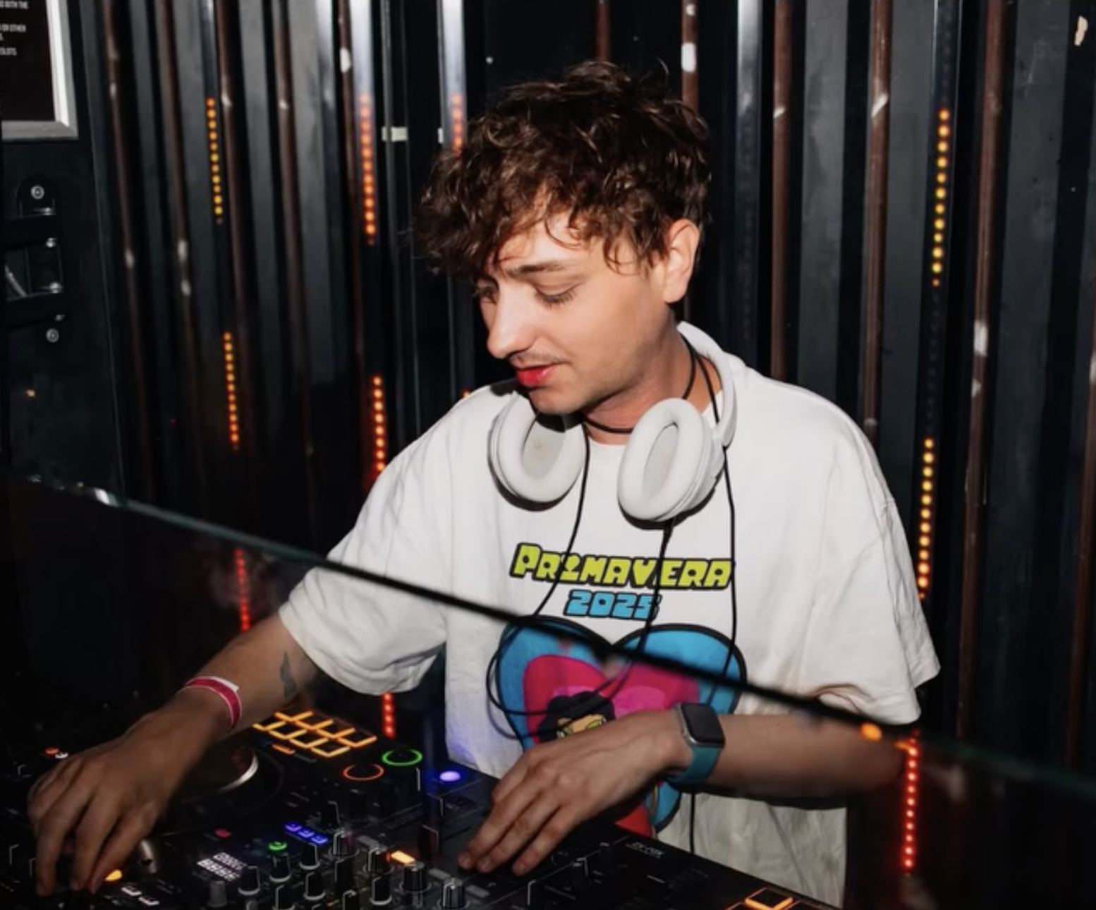 FREY. performing behind the decks
